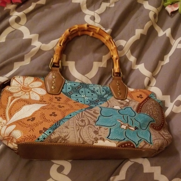 New Relic Purse - Picture 2 of 8